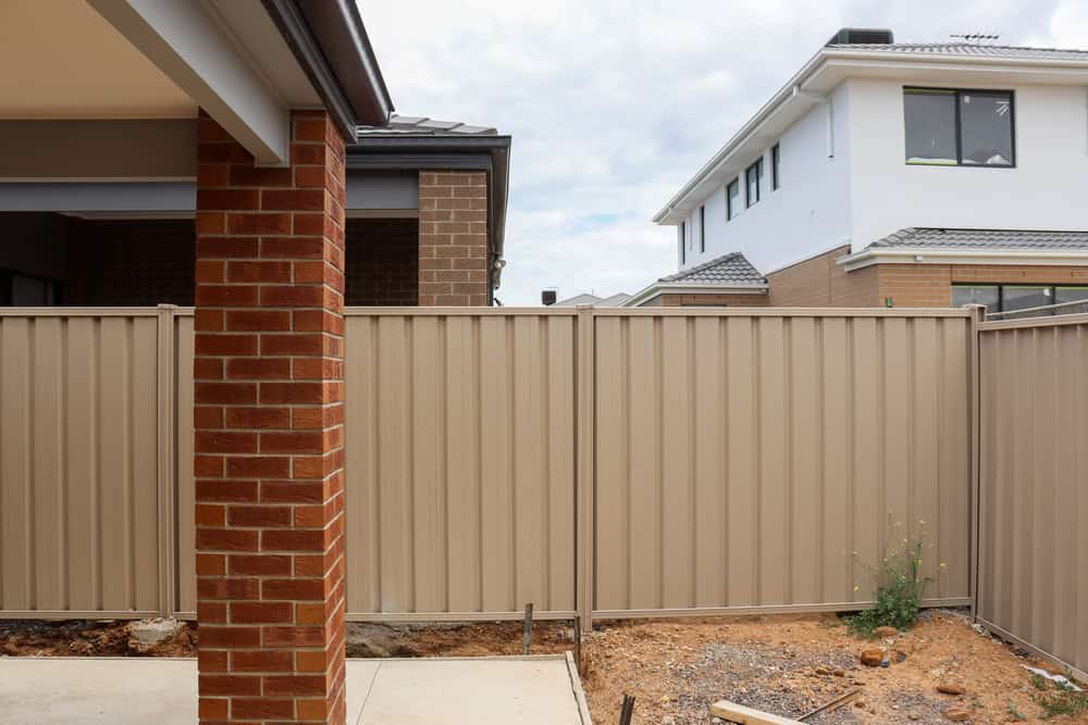 What Are My Rights When My Neighbor Owns the Wall I Want to Paint Norwich?